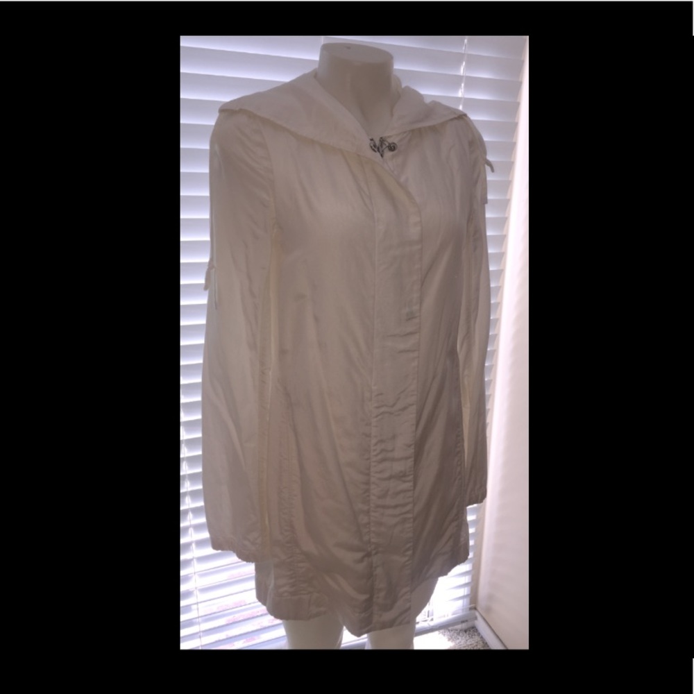 Lightweight Helmut Lang Jacket - So Versatile!